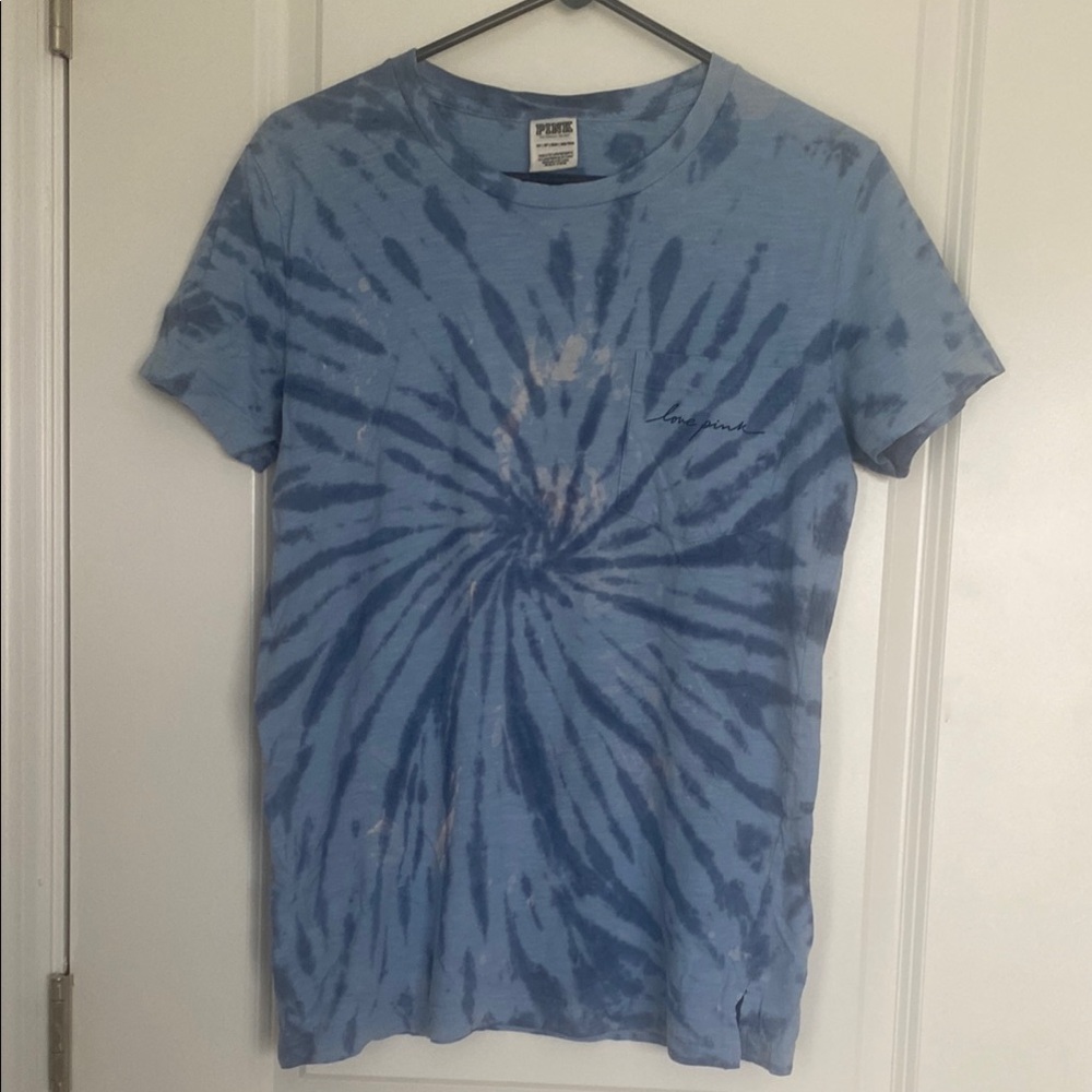 Victoria Secret’s PINK Blue and White Tie Dye Relaxed Fit Shirt Extra Small